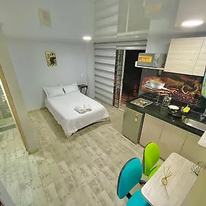 https://las-aguas-studios.hotels-bogota.net